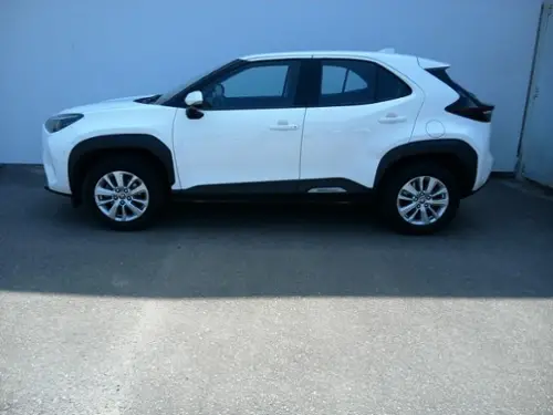 YARIS CROSS